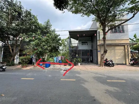 Bán nhà + đất mặt, 72,9m2 giá 1,95 tỷ tiền khu phố đông chiêu a phường tân đông hiệp dĩ an