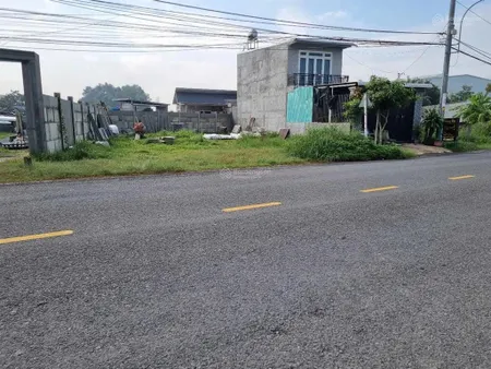 Cắt lỗ sau dịch, chủ gửi bán lô đất hơn 100m2 đường liên tỉnh ba sa, giá công khai 750tr, bớt lộc