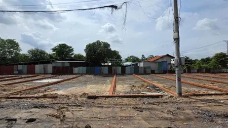 2.25 tỷ/ bán đất mới tách thửa đã ra sổ sẵn nằm sau khu vsip1 đường nguyễn du tp thuận an