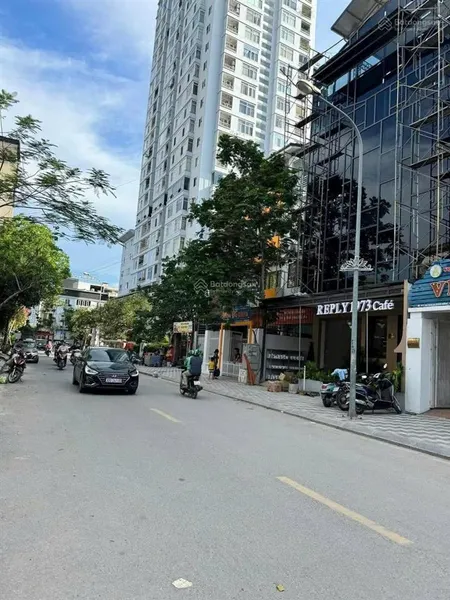 Bán đất mặt đường 279 phố đội cấn (mặt phố đại yên ngọc hà). diện tích sổ 136m2. víp giá rẻ