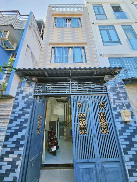 Giảm 310tr! Nhà 3 tầng View máy bay, Nở hậu – Quang Trung QV