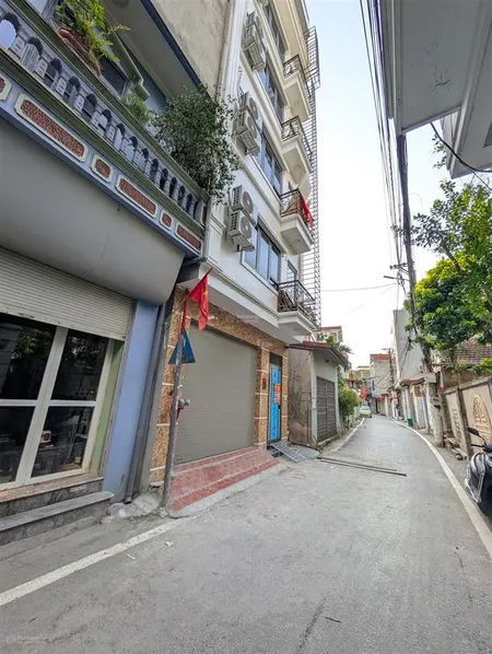 Chỉ 1 căn duy nhất lô góc đối diện đại học thành đô 5 tầng chỉ 4,4 tỷ