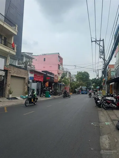 Bán nhà mặt phố 143 tân quý, 13,8 tỷ, 5x18m 89 m2, 1 lầu hàng hiếm tại tân phú, hcm