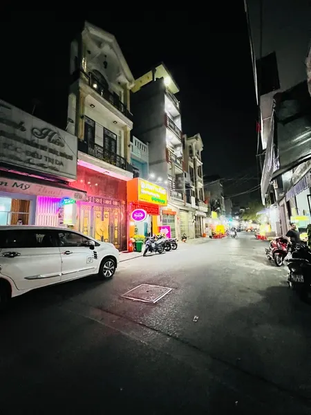 Bán nhà 3 Tầng 2 Mặt HXH Lê Văn Quới Bình Tân