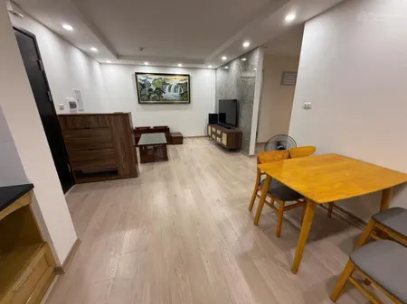 Bán căn hộ chung cư vinapharm nguyễn huy tưởng lô góc, 2pn, 2wc, tầng chung.