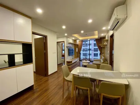 Bán căn hộ tòa hh view hồ chung cư thái hà bộ công an, dt 74m2, 2pnfull nội thất, giá 6,3 tỷ