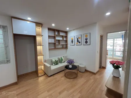 Bán tập thể phố lương đình của kim liên đống đa 2.98 tỷ 60m2 2pn 1wc ban công rộng!
