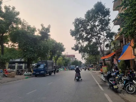 Bán 5 lô liền nhau diện tích 560m đất nhìn chợ khu giãn dân hoà đình. Đường lý anh tông. Phường võ cường bắc ninh
