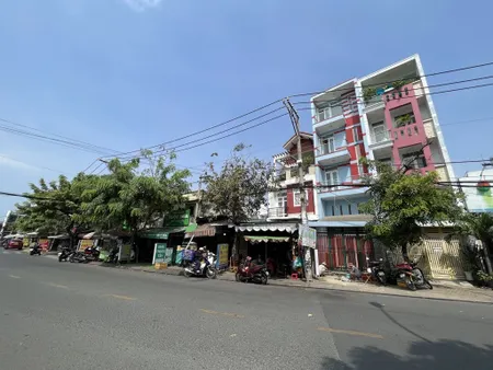 Mặt Tiền Đường Nguyễn Phúc Chu - Nhà 5 Tầng - giá 14 tỷ , Phường 15 , Tân Bình.