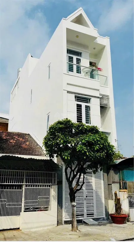 Nhà 4 tầng mặt tiền đường châu văn liêm, phước long có thang máy + full nội thất gỗ xịn 7 tỷ