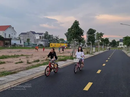 Bán đất liên phường, quận 9, giá 3tỷ9, gần trường đại học, dân đông, sổ riêng. 0931 869 ***