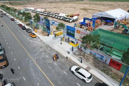 Cần tiền bán gấp 1 cặp bàu bàng đối diện công ty paihong 1 tỷ4 triệu