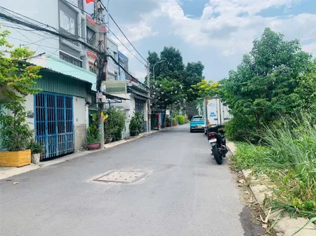 Bán lô đất tặng dãy trọ đường số 11, trường thọ gần chợ thủ đức đường xe tải né nhau kdc đồng bộ