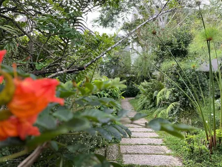 Bán đất + nhà cấp 4 vị trí siêu đẹp hẻm ô tô lớn đường quang trung, p9, đà lạt