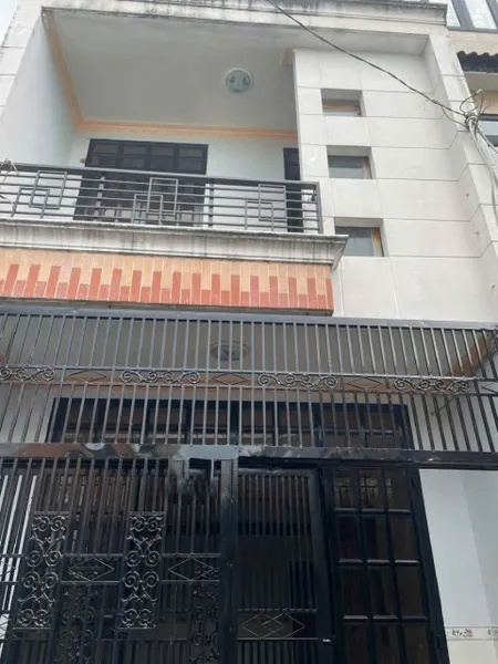 ⭐️ Bán gấp! Nhà Vuông 2 mặt hẻm DTSD 61m2 – Nguyễn Ảnh Thủ Q12