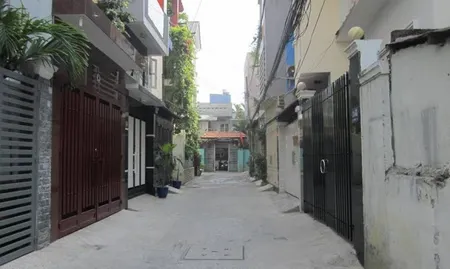 35M2 CMT8 HẺM THÔNG, 3 TẦNG, NỞ HẬU, 4ty5