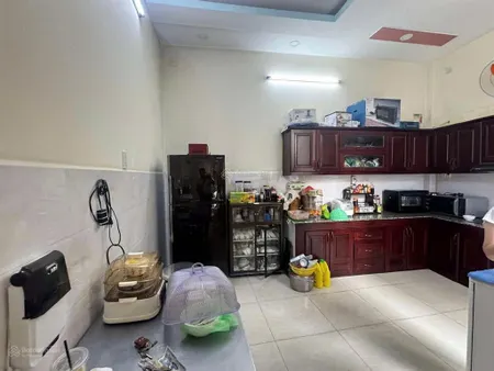 Nhà mt âu cơ, 108m2 hậu 8m, 4 tầng, sd 255m2 chỉ 9 tỷ