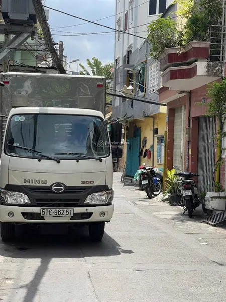 Hẻm kinh doanh tô hiến thành hẻm xe tải 57m 5 tầng 8pn doanh thu 35tr/th 10.8 tỷ