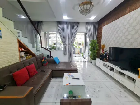 Bán nhà phố Melosa Garden Khang Điền, tặng nội thất cao cấp, sổ hồng, giá rẻ nhất dự án