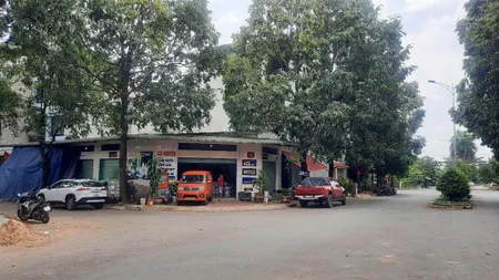 Chính chủ hạ giá bán nhanh nhà kho 148m full thổ đối diện chung cư marina cách trục qlo 13 300m