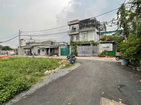 Bán lô đất góc 2 mặt tiền trung đông 7 xã thới tam thôn hốc môn ( cũ ) diện tích 6 x 16 ful