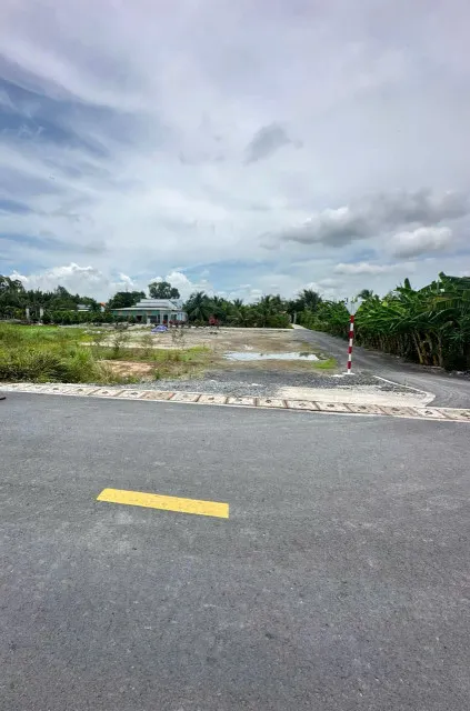 Bán đất 1000m² ngang 24m giá 16 tỷ Xã Tân Nhựt