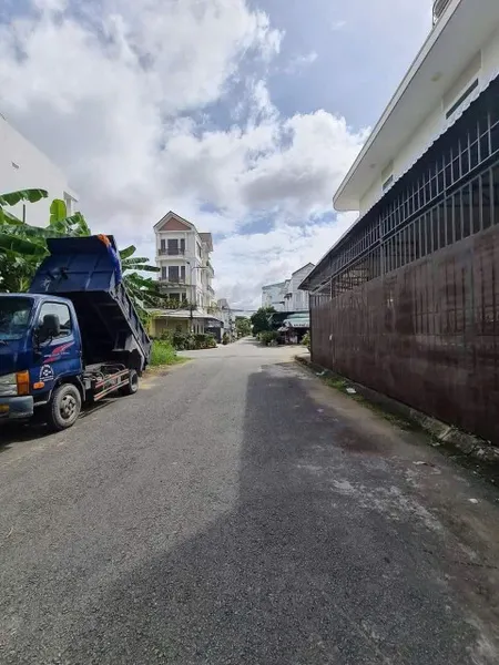 38. Bán nền có 2 hẻm kỹ Thuật đường số 8 khu dân cư Công An