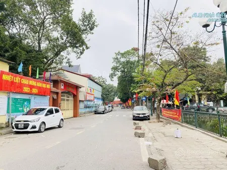 Bán đảo linh đàm, ô tô đỗ cửa, vị trí tuyệt phẩm, lô góc,xây cmmn, hay tòa nhà đều đẹp
