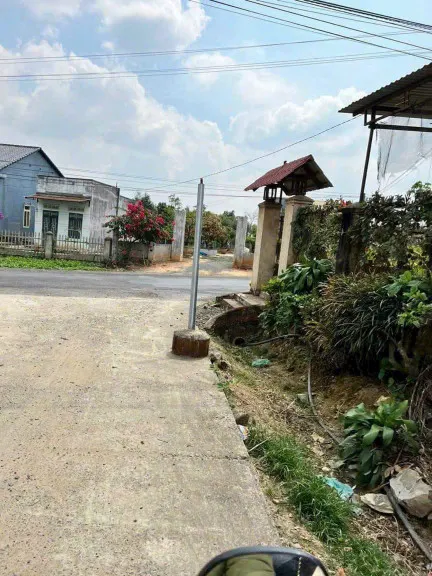 Đất hẻm cấp 1 Dray Sáp cách Nhựa 40m, dt 200m² ngang 5m Xã Ea Na