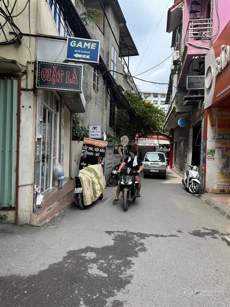Bán nhà mặt phố đình thôn mỹ đình 35m,5 tầng trước nhà 5m ,kinh doanh ô tô tránh ,phân lô 3 thoáng