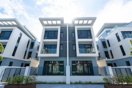 Bán cắt lỗ biệt thự dương nội. dt 198m2. giá đầu tư. 0983 983 ***