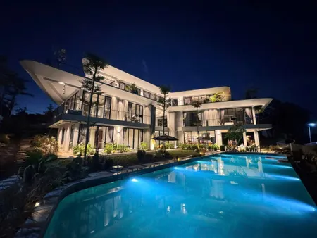 🏡 CHUYỂN NHƯỢNG VILLA NGHỈ DƯỠNG SÁT SÔNG ĐÀ - THỔ CƯ 1.400m² - VIEW TRIỆU ĐÔ - 8PN