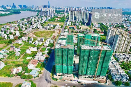 Từ hơn 3 tháng rồi mới có căn 2 phòng ngủ 67m2, tầng cao, view sông tháp 2 bán mà giá chỉ 5,65 tỷ.
