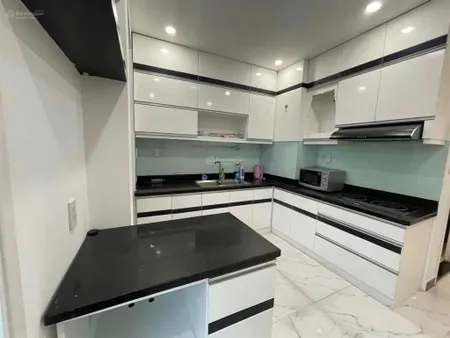 Bán căn hộ golden plaza 2pn2wc68m22tỷ300