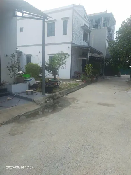 Bán lô đất 2 mặt tiền, siêu đẹp, tại thịnh lang, hòa bình.