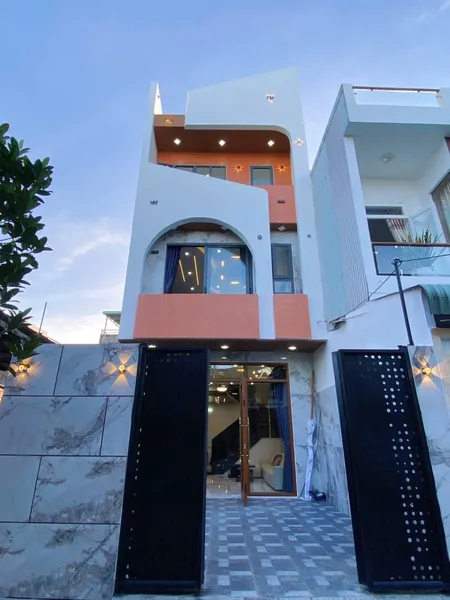 Bán nhà 3 Tầng Phạm Công Trứ, Hoà Xuân