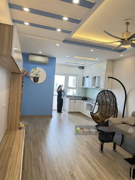 Bán căn góc 70m,2n,2vs tòa ct4 xa la, hà đông.hà nội. gần viện 103 hđ , ban công rộng. sổ đỏ