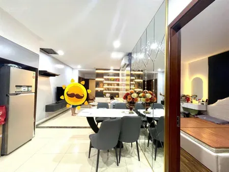 Hiêm! bán căn hộ 2 ngủ 2vs ban công sân vườn 86m2 tại chung cư hpc landmark