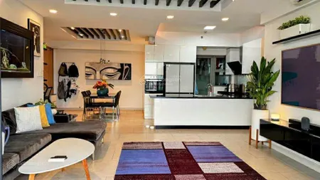 Cần bán căn hộ 2pn diện tích lớn, tầng hồ bơi chung cư riviera point kepple land