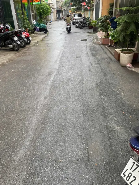 Chính Chủ Bán Nhà Kim Giang, 50m2 ,ngõ Oto tránh,gần uỷ ban Phường giá 13 tỷ,