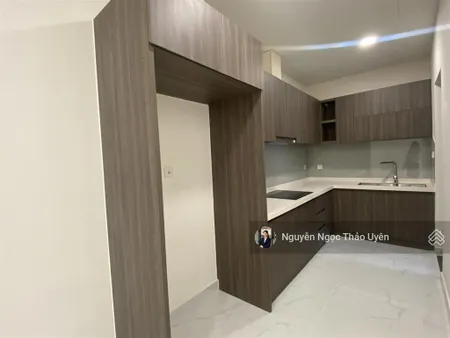 Chuyển nhượng centery 2pn giá 7ty bao gồm ô xe định danh