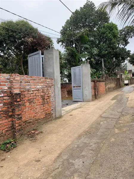 Hàng phân lô 350m2 240m2 tc hai mt 15m trung tâm xã hoà thạch (phú cát) cách dh09 10 bước chân