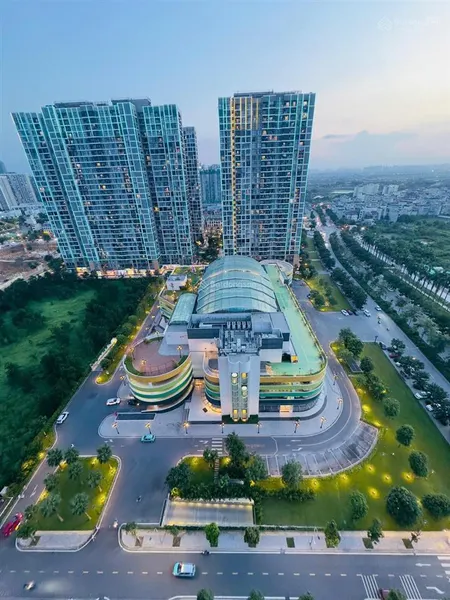 Chủ cần tiền bán nhanh căn hộ 2pn 2vs phân khu pavilion, tầng trung view thoáng, 0987 328 ***