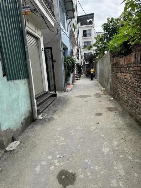 Cần tiền bán gấp mảnh đất 52m2, mt 4,8m trong ngõ 84 phố đàm quang trung, vị trí đẹp, giá cực sock