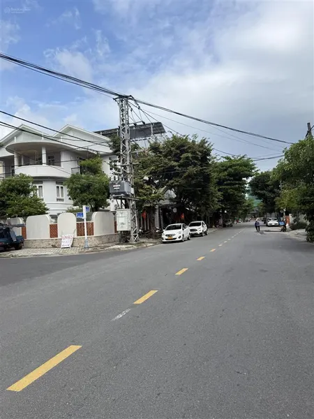 Sót lại lô góc hòa cường bắc đẹp bán đất 2 mặt tiền ngô tất tố dt 105m ngang 6m gọi sa