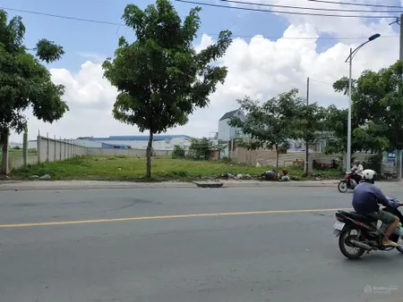 Bán lô đất nông nghiệp mặt tiền đường phạm văn sáng hóc môn