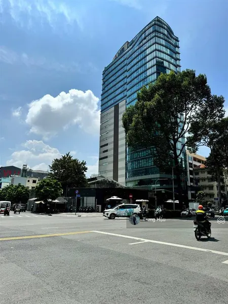 Siêu hiếm bán nhà 1.000m2 mặt tiền trần hưng đạo quận 1. gpxd 2 hầm 15 tầng gía 300 tỷ