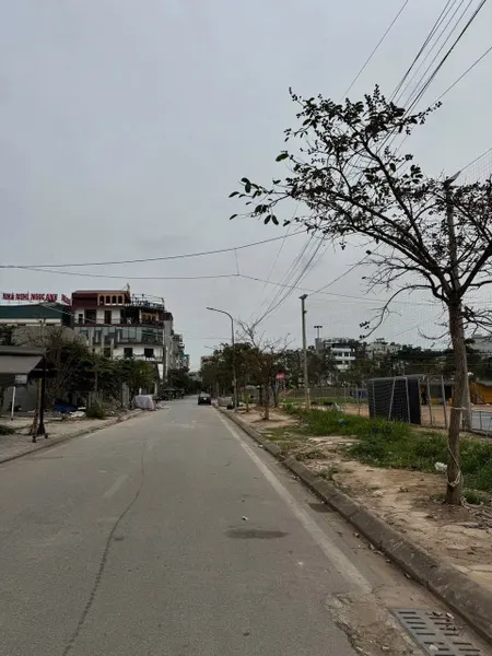Bán 160m đất. Khu đấu giá lãm làng. Nhìn sân bóng. Phường nam sơn bắc ninh