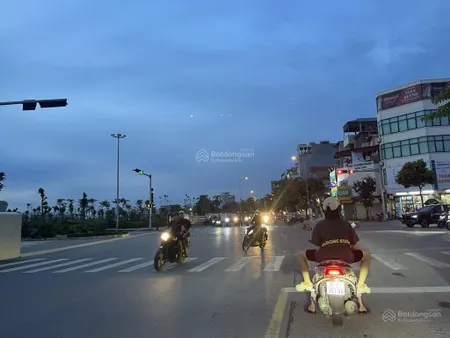 Đất trâu quỳ, phân lô, ô tô tránh, vỉa hè để vài ô tô, ở hoặc xây nhà dòng tiền đều rất tiềm năng