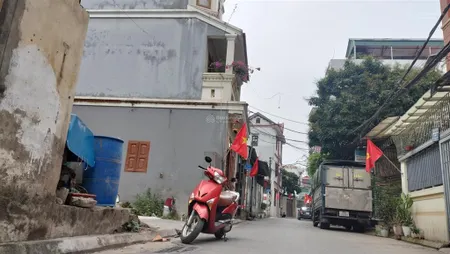 Bán đất nam đuống đức giang, phân lô a4, 3 ô tô tránh thông, cách 30m ra đường 22m vỉa hè xe tải